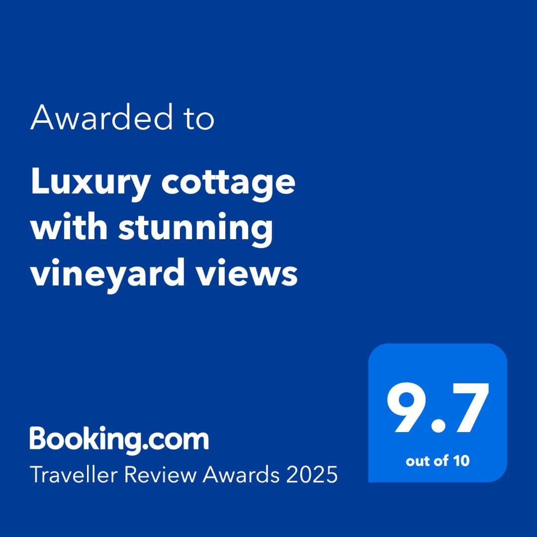 Luxury Cottage With Stunning Vineyard Views Renwick Экстерьер фото